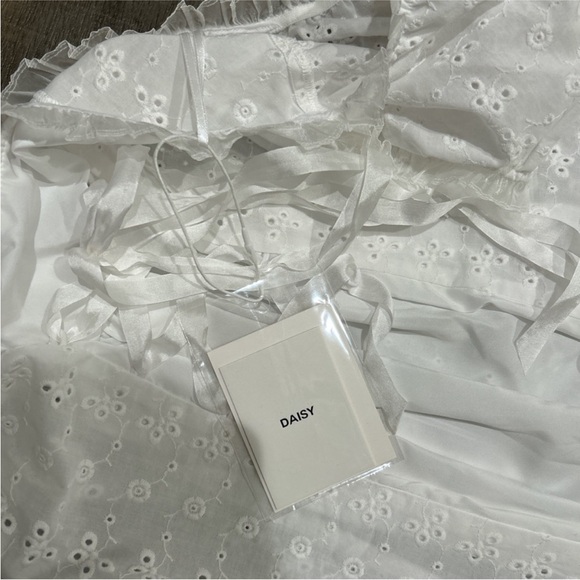 🦄 NWT Daisy Daisy tv eyelet dress size medium white - Picture 5 of 10